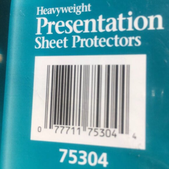 Pack of 25 Avery Diamond Clear Heavyweight Sheet Protectors, Acid Free, 75304 - Picture 5 of 7